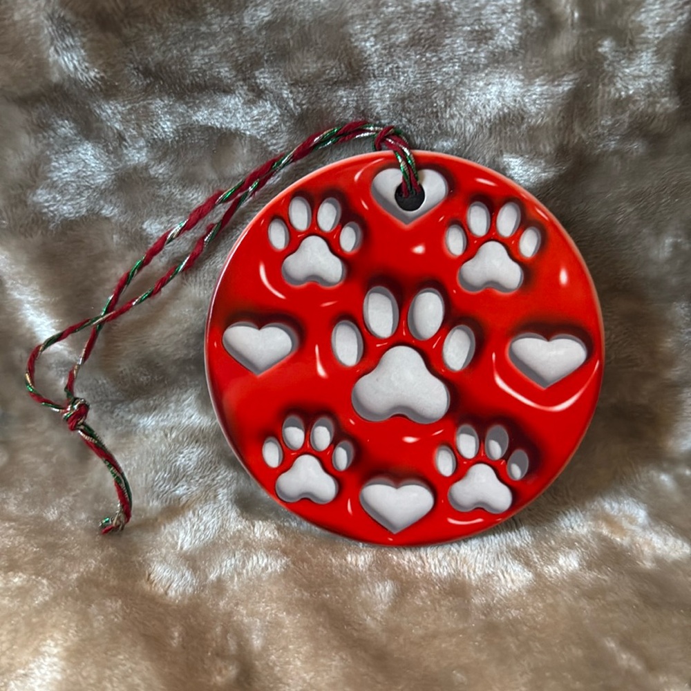Dog Paw and hearts - 3D Puffy effect paw print ornament